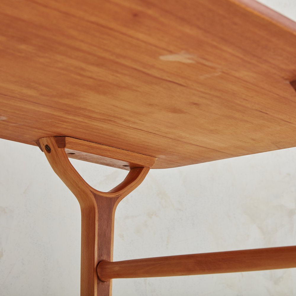 6900 AX' Two-Toned Wood Coffee Table by Peter Hvidt & Orla Mølgaard Ni