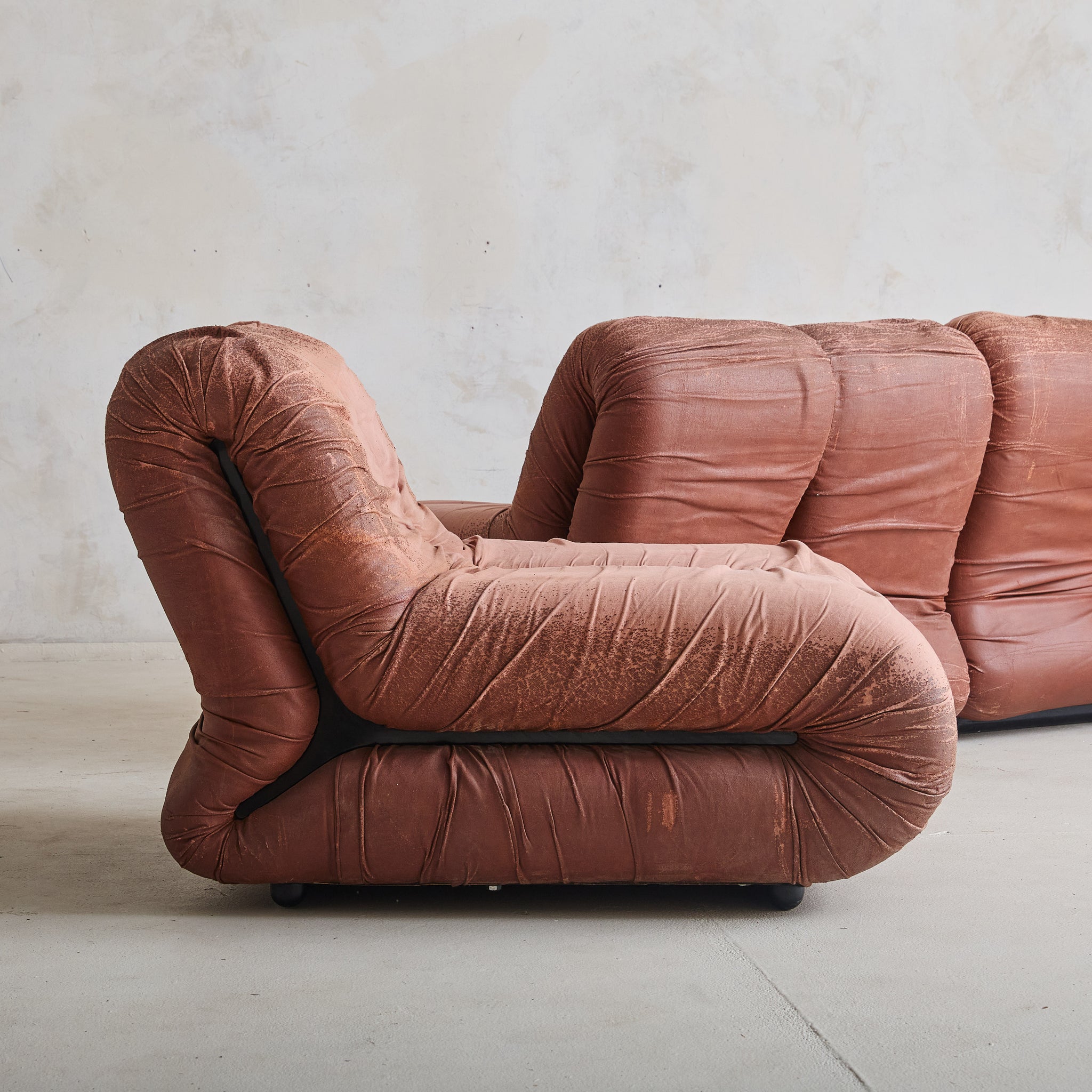 Pagru' Lounge Chair by Claudio Vagnoni for 1P, 1968 - 1 Available